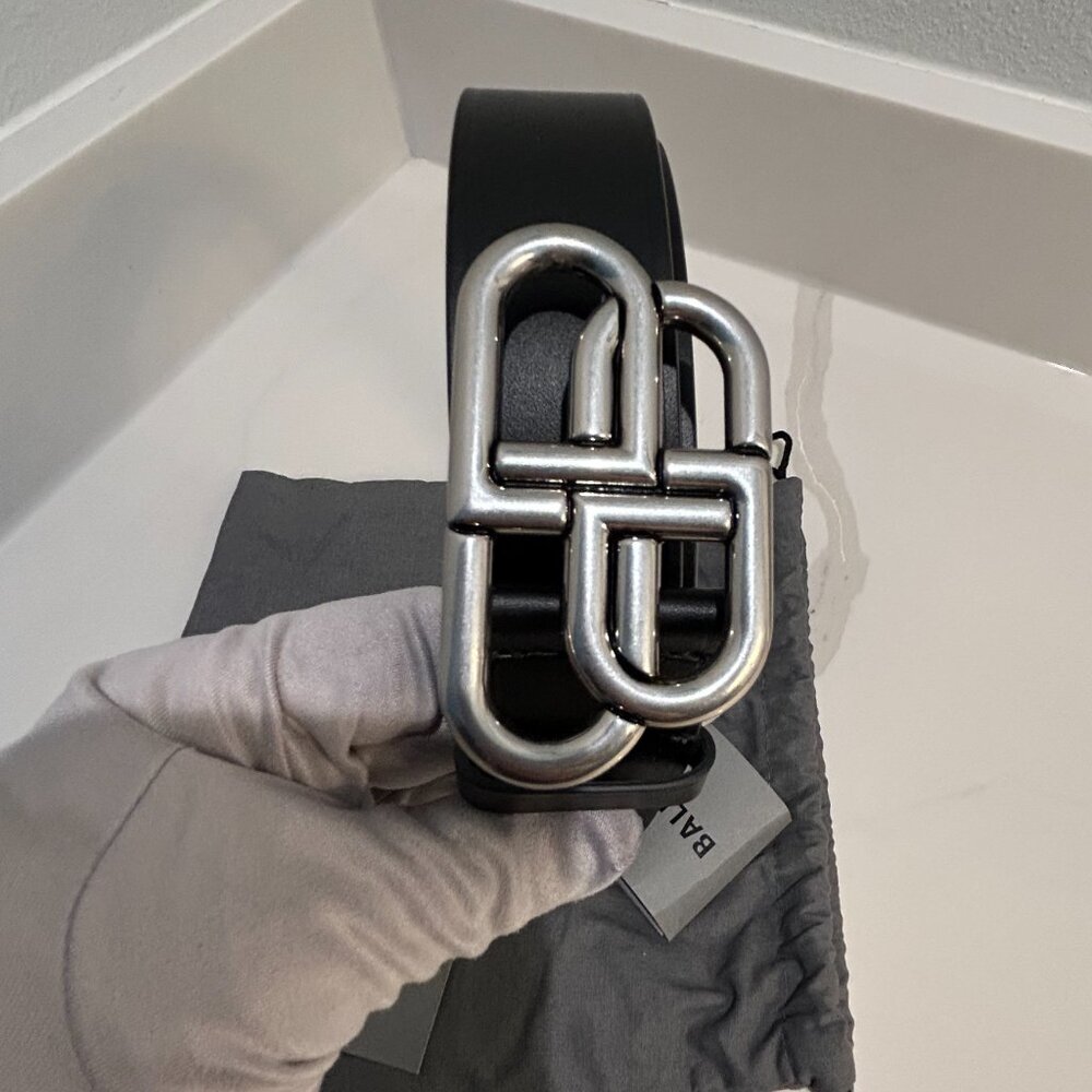Beautiful New Balenciaga Belt - Picture 2 of 7